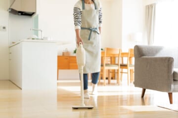 This Cordless Stick Vacuum Has a Special Feature That Gets My Floors the Cleanest They’ve Ever Been
