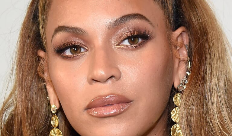 6 Times Beyonce's Natural Hair Made an Appearance